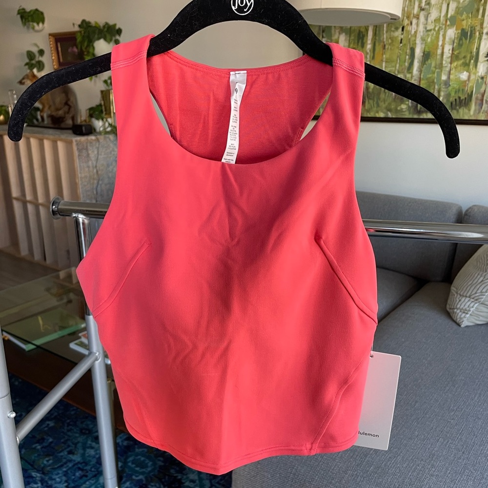 Lulu Lemon invigorate train tank size 8